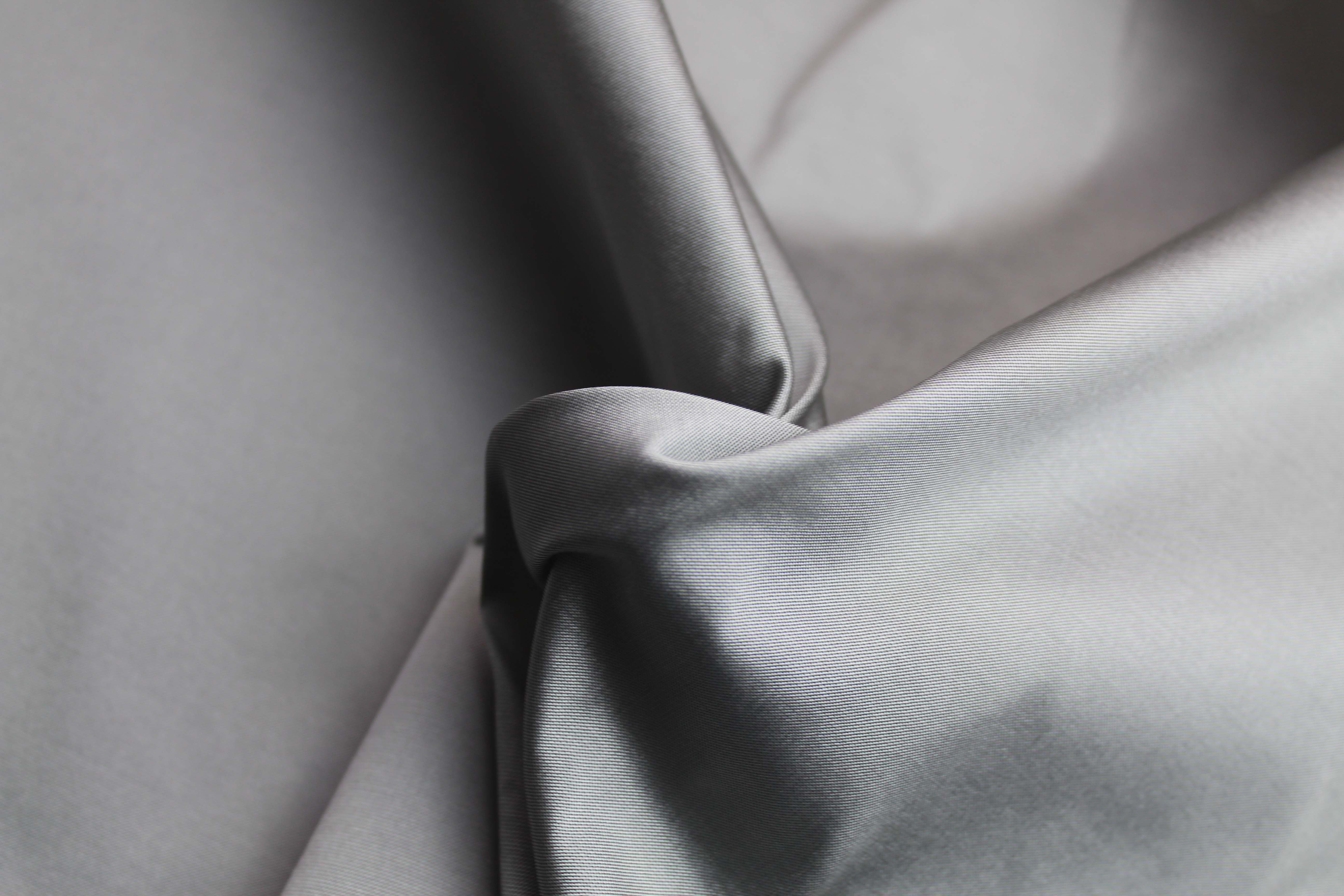 POLY TAFFETA - SILVER (1143)